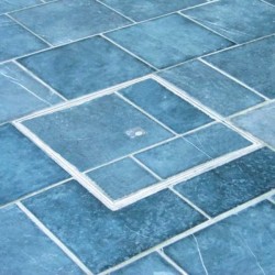 Tampa oculta + aro reforçado em aço galvanizado C250 70x70 cm - 3